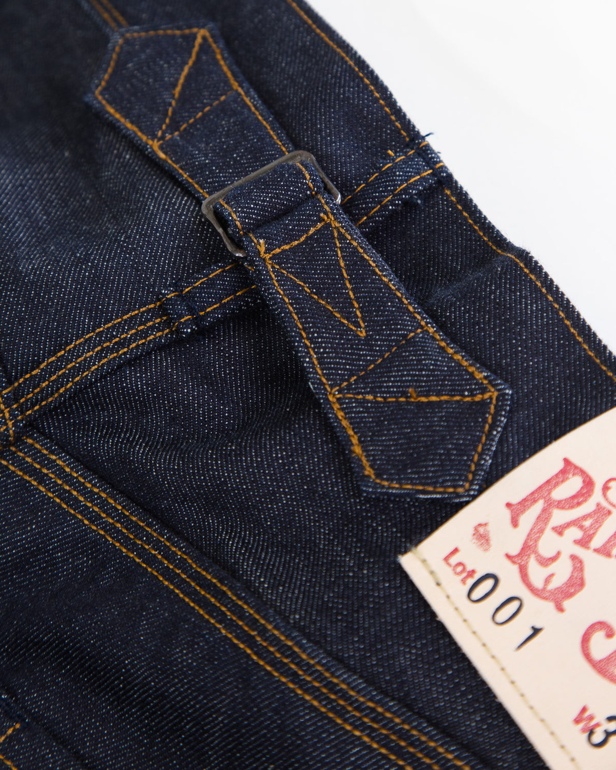 Cinch Back Detail of Railcar Black Lot 001
