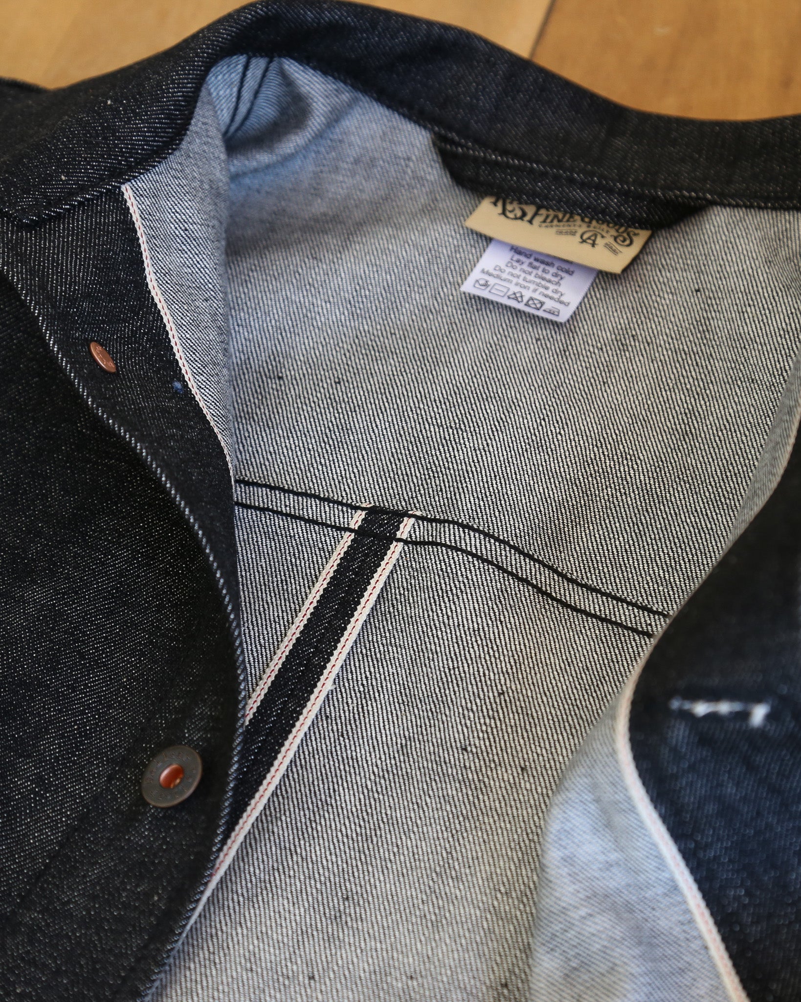 Tarmac X129 15.5 Oz Black Warp White Weft Red Line Selvedge