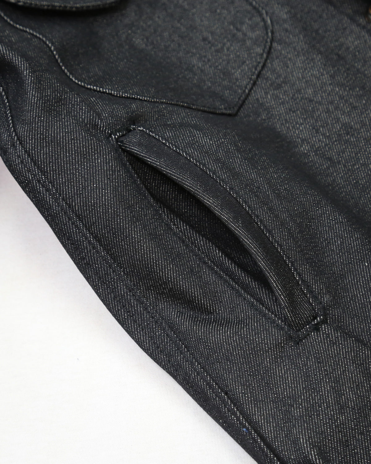Interceptor Cone Mills Black