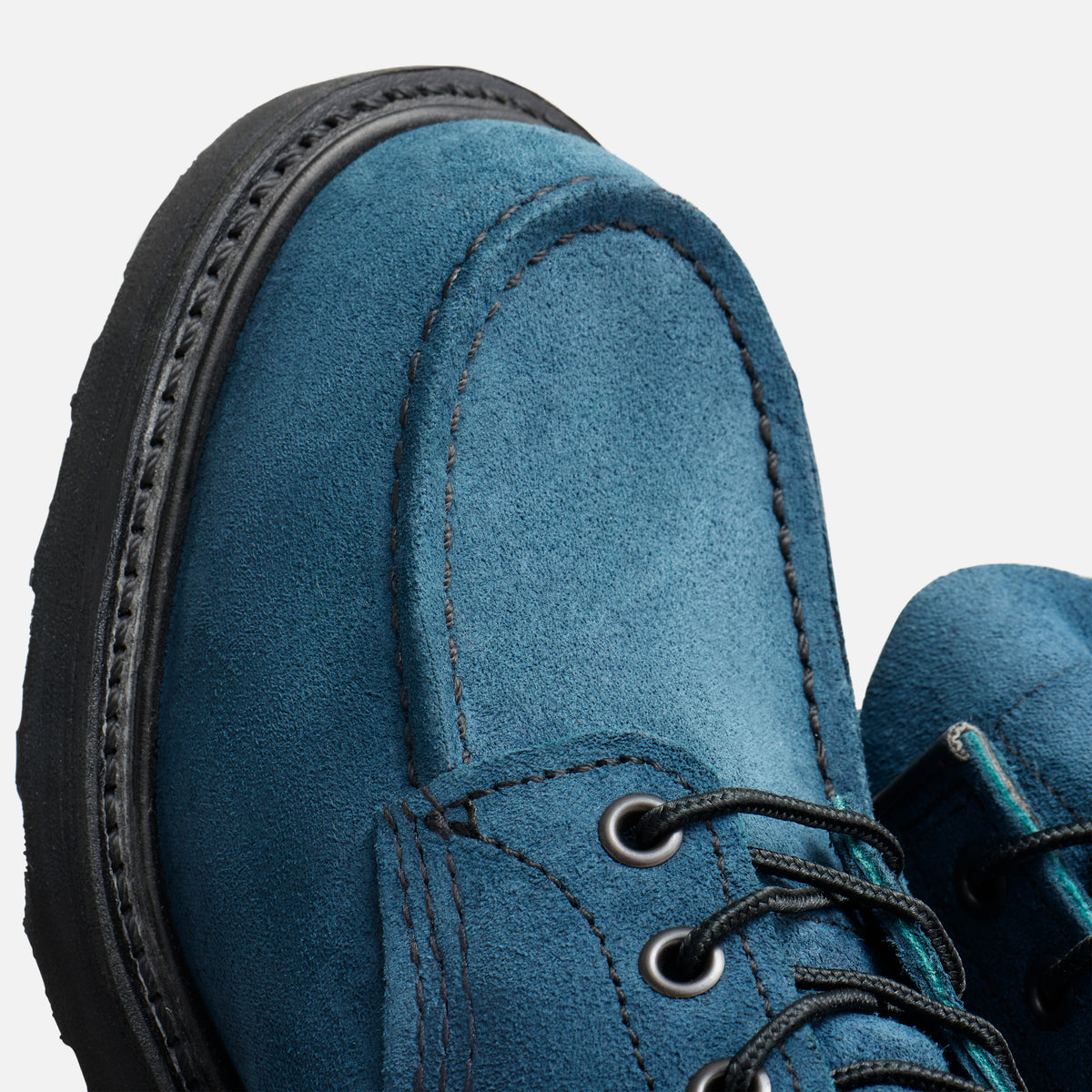 Red Wing Men's 6-Inch Classic Moc in Tidal Muleskinner Leather 8809